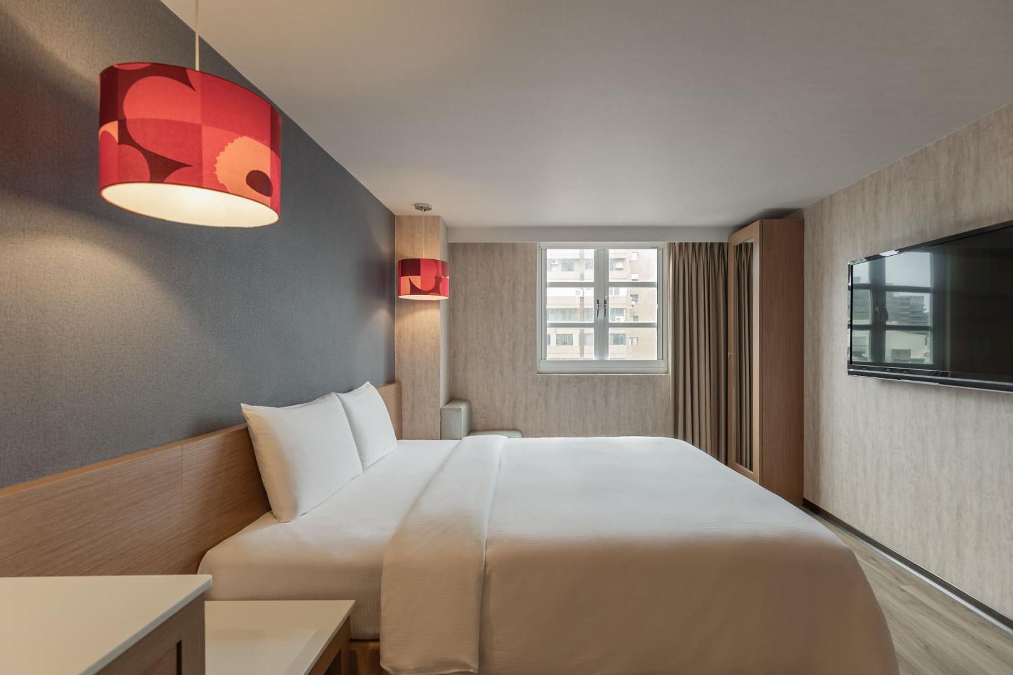 Kindness Hotel - Tainan Chihkan Tower Ruang foto