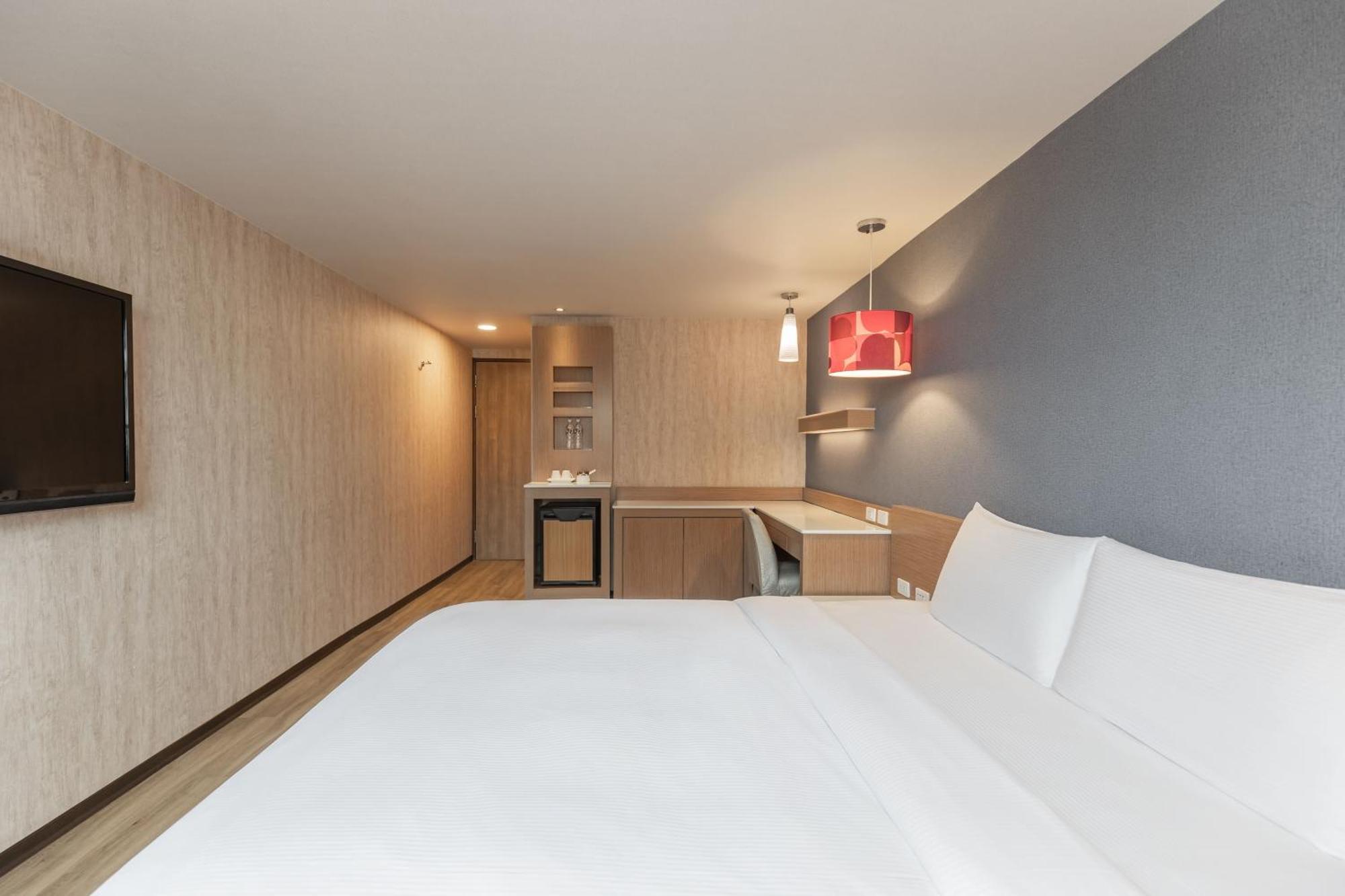 Kindness Hotel - Tainan Chihkan Tower Ruang foto