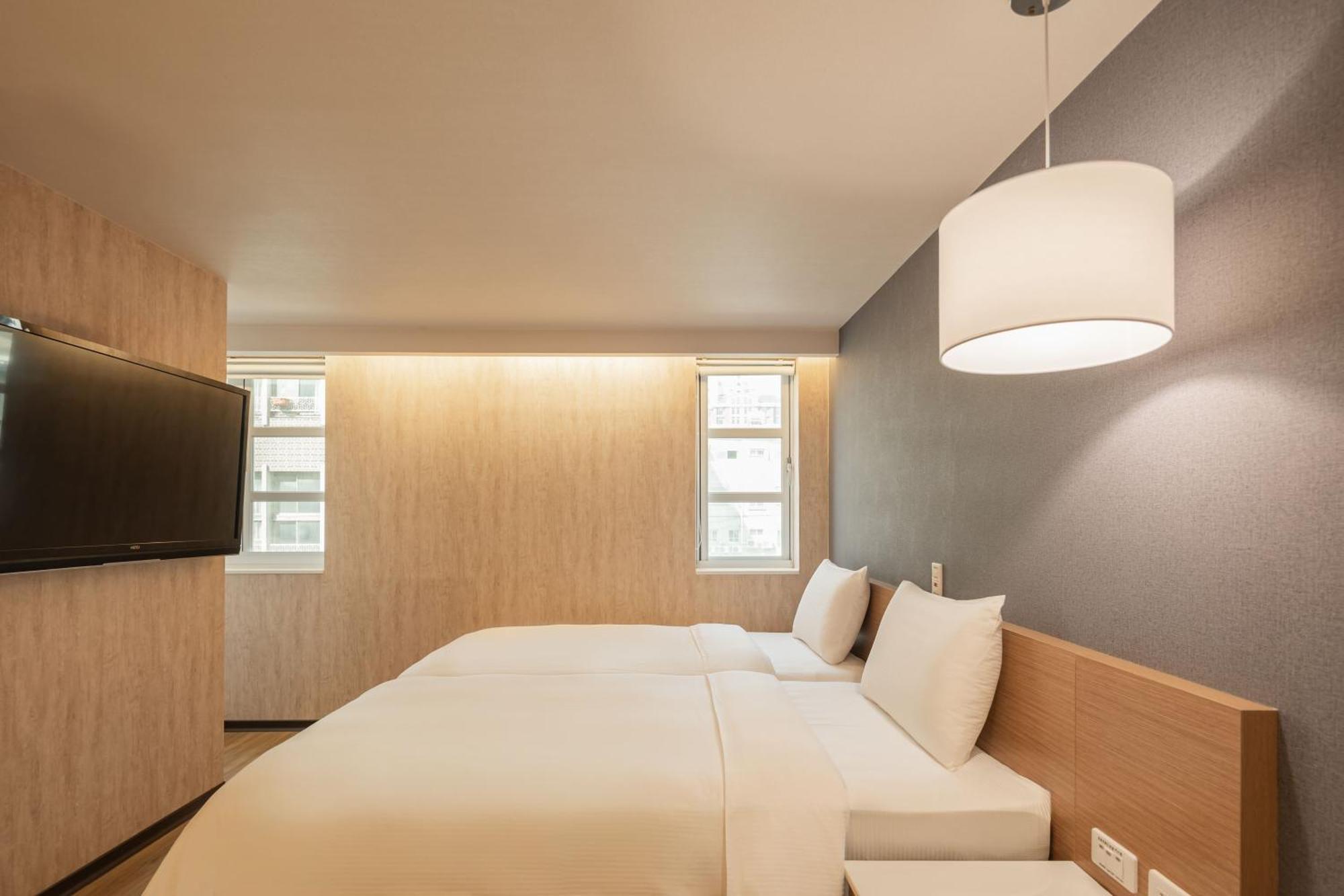 Kindness Hotel - Tainan Chihkan Tower Ruang foto